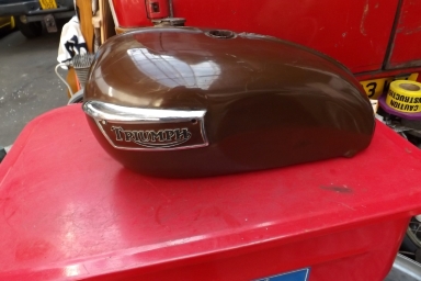 Triumph T140 early export tank