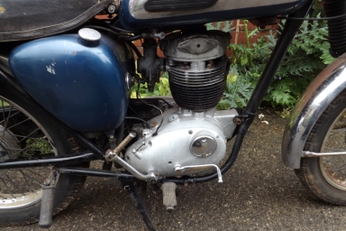 BSA B40 1965