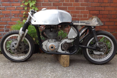 Norton Goldstar racer 1967
