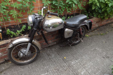 Royal Enfield Meteor Minor sports rolling chassis