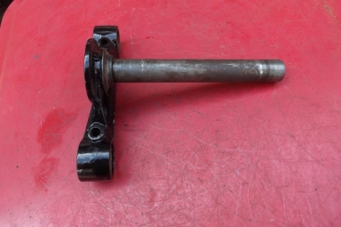 Triumph pre unit Unit Bottom Fork Yoke H1284