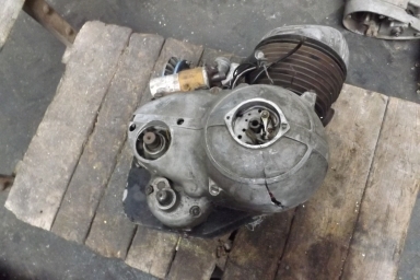 Villiers 9E Bond microcar dyna start engine