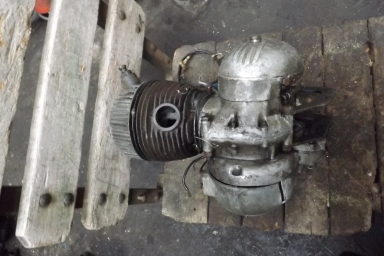 Villiers 9E Bond microcar dyna start engine