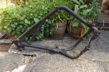 Triumph 150 Trident frame damaged