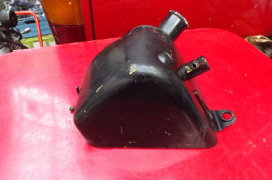 BSA A65 early oiltank