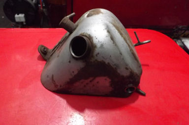 BSA B44 Victor early oil tank