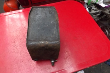 BSA Clipper central oil tank