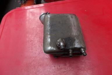 Norton ES2 16H rigid oil tank