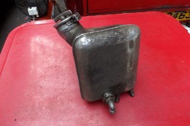 Norton ES2 16H rigid oil tank