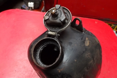 Norton plunger ES2 oil tank