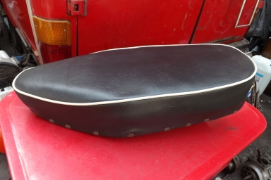 Triumph Tiger cub original seat