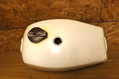 Triumph T140 1982 petrol tank