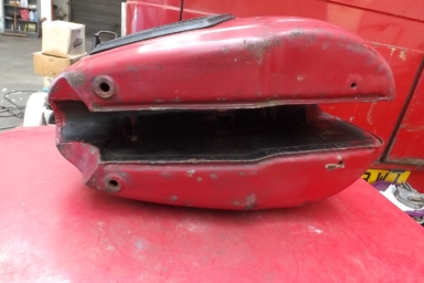 Triumph Tr25W Trophy petrol tank