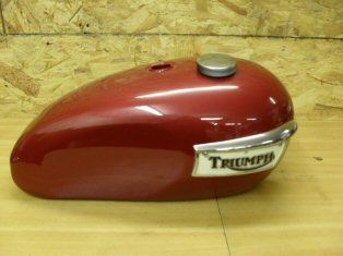 Triumph T140 US Export Tank.