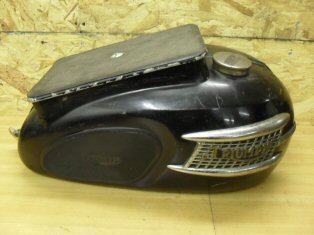 Triumph Tr6p petrol tank