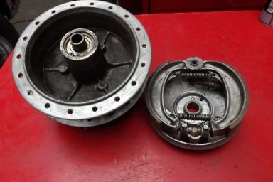 Ariel Arrow alloy rear hub complete