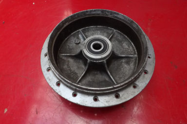 Honda xl250 front hub