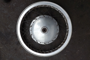 Norton Dommi Borrani wm2 18 front wheel