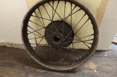 Panther single sided front wheel