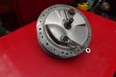 Royal Enfield Continental GT front hub