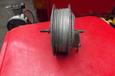 Royal Enfield Continental GT front hub