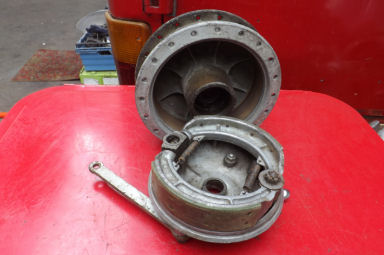 BSA A10 Ariel type rear hub